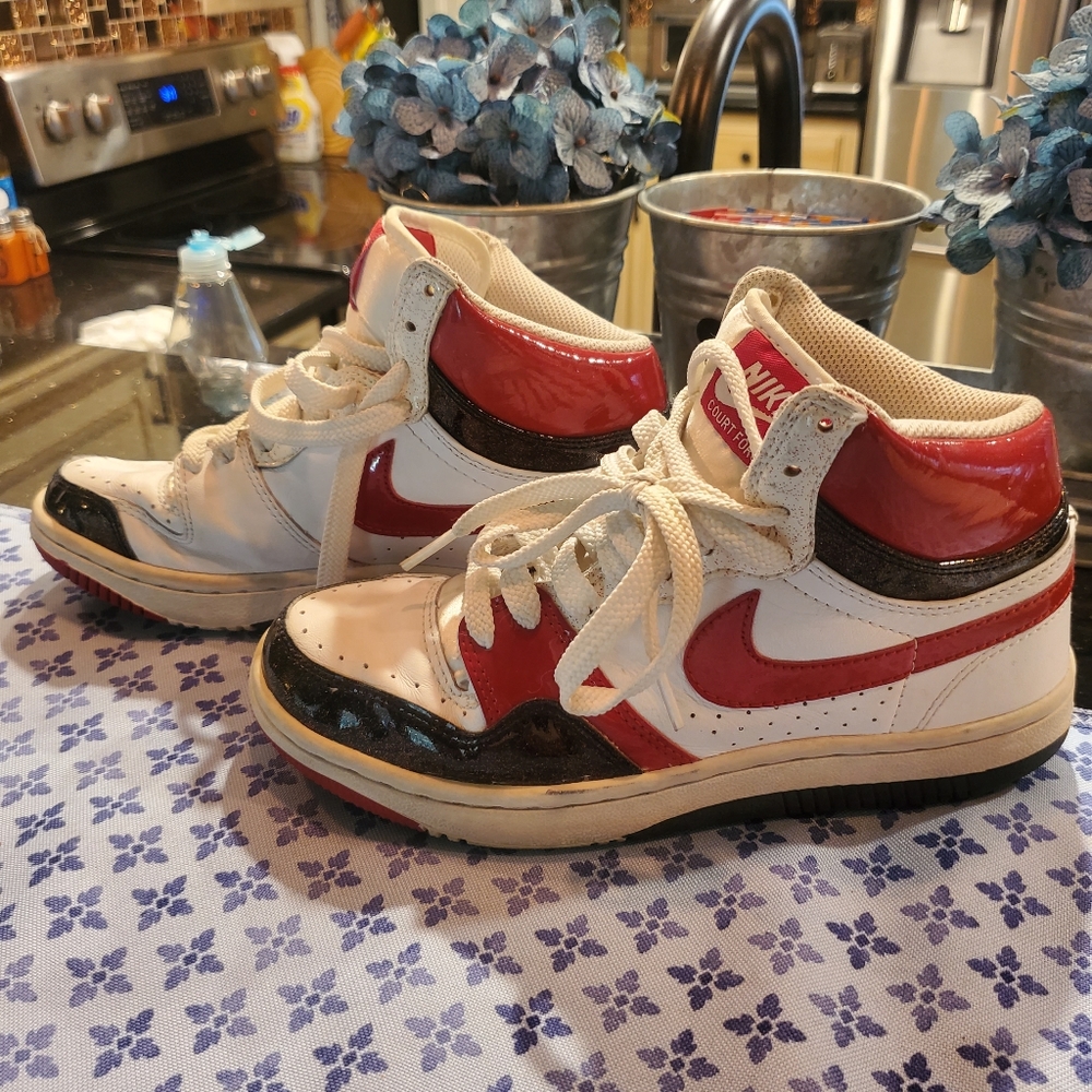 Nike High Top tennishoes